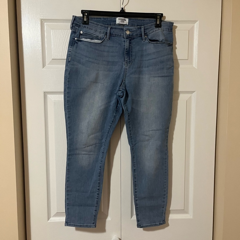 Levi's Light Blue Skinny Jeans